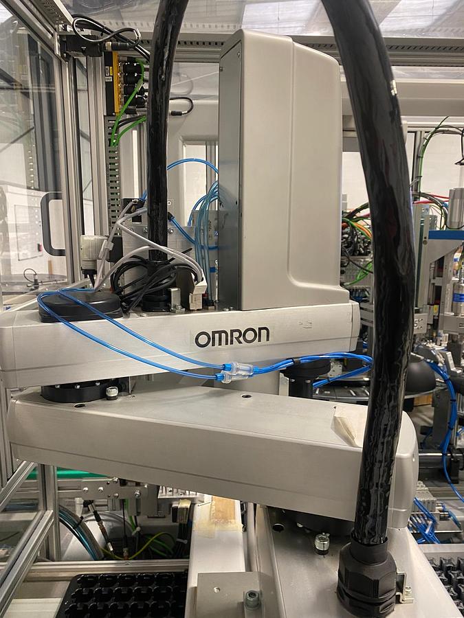 Used Huxley Bertram Razor Blade Assembly Machine