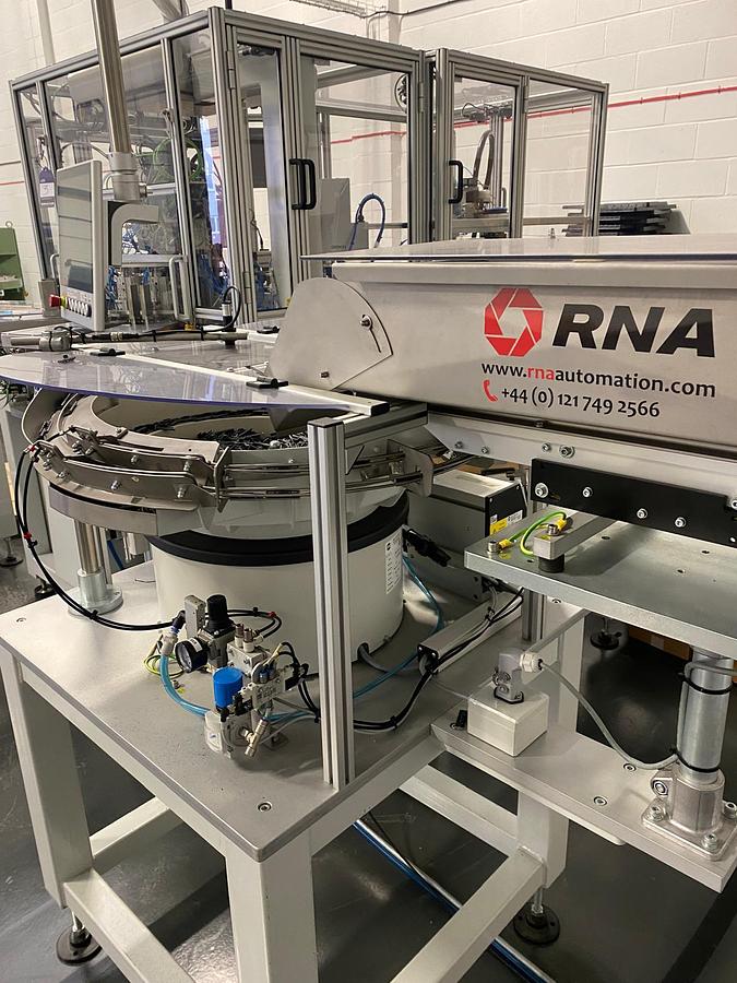 Used Huxley Bertram Razor Blade Assembly Machine