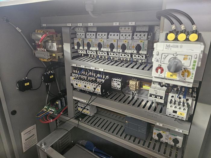 Used CAM AVC Vertical Cartoner