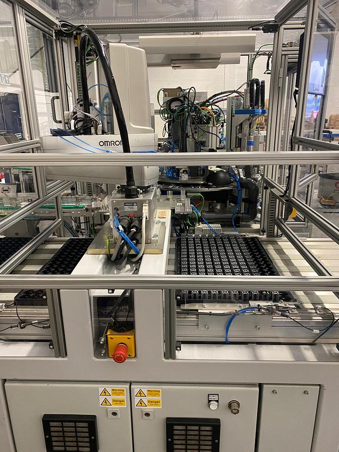 Used Huxley Bertram Razor Blade Assembly Machine