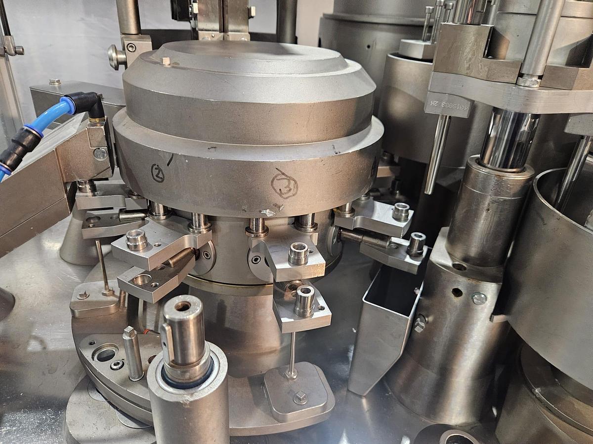 Used IMA Zanasi 6F Capsule Filler