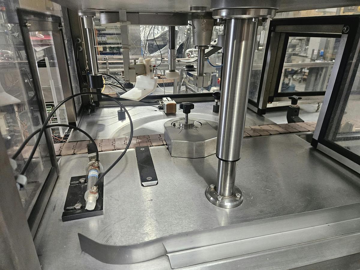 Used Weiss Single Head Screw or Push on Capper