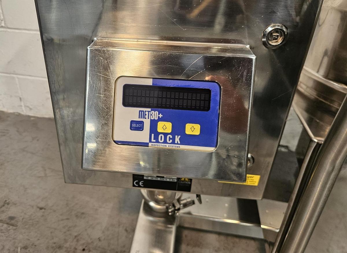 Used Pharmatec Combi 500 LI Deduster & Metal Detector