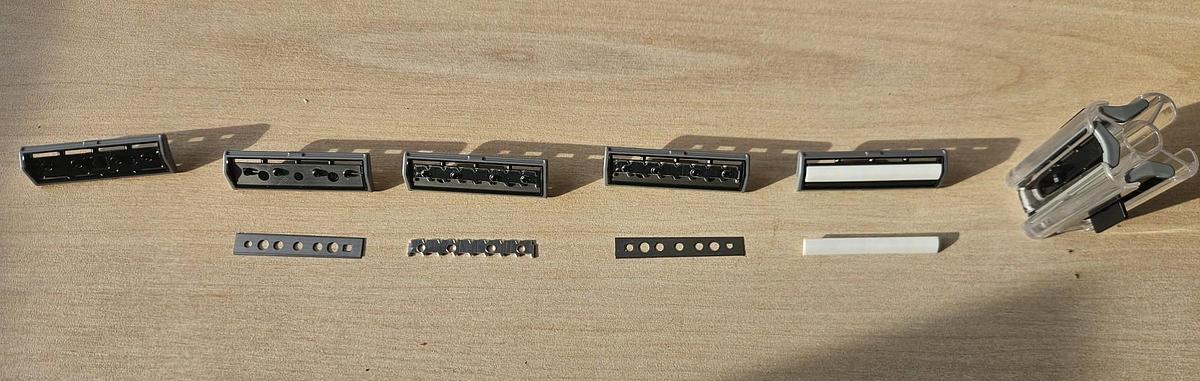 Used Huxley Bertram Razor Blade Assembly Machine