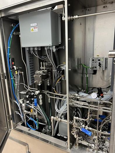 Used Weiler 640 Blow-Fill-Seal LVP Machine with Cap Welder