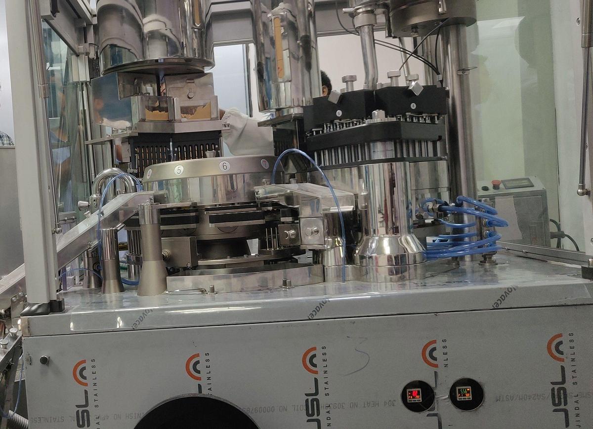 ACG AF-90T Capsule Filling Line
