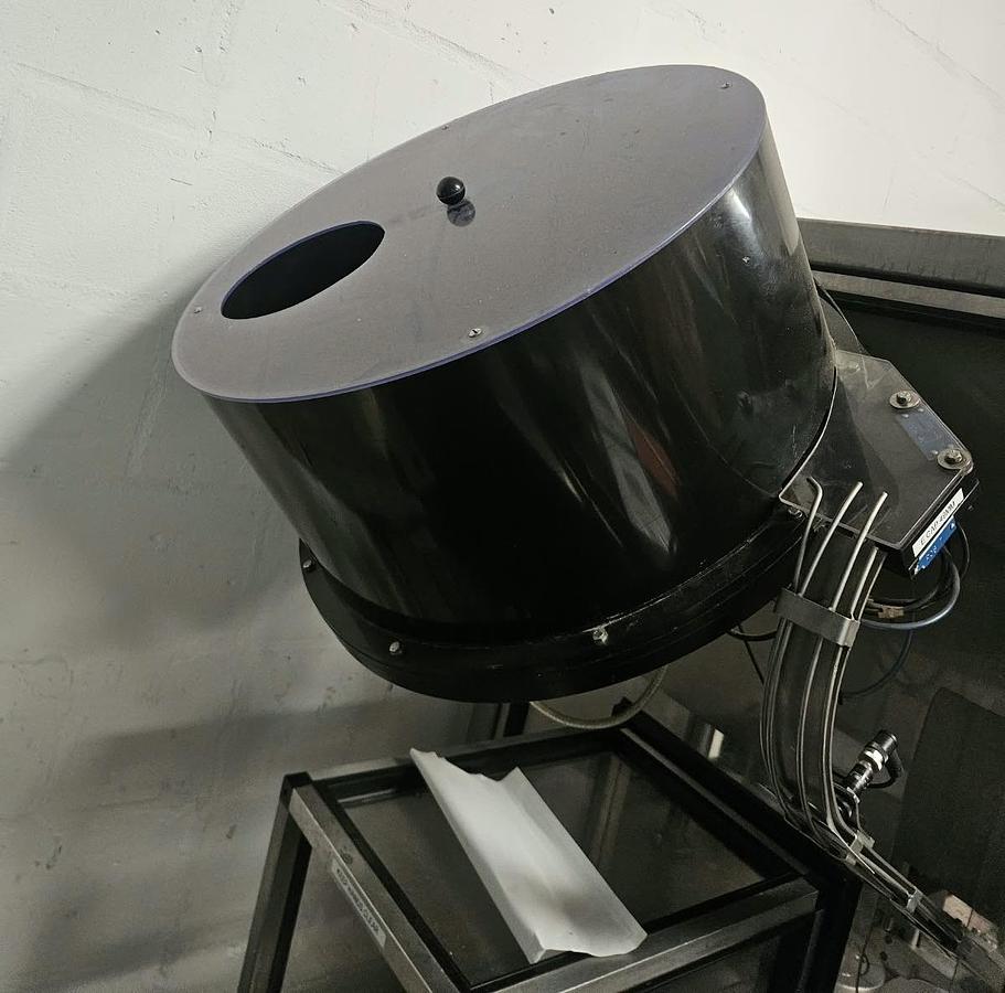 Used Weiss Single Head Screw or Push on Capper