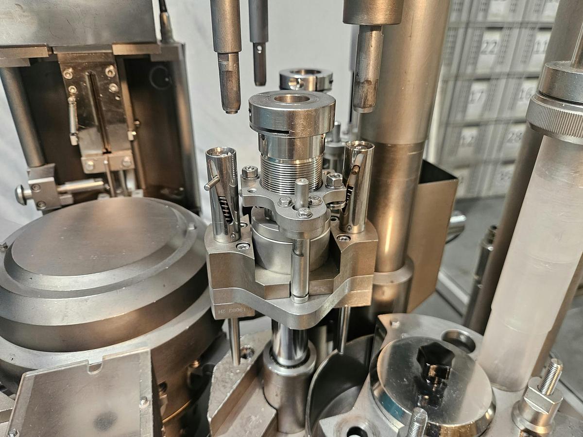 Used IMA Zanasi 6F Capsule Filler