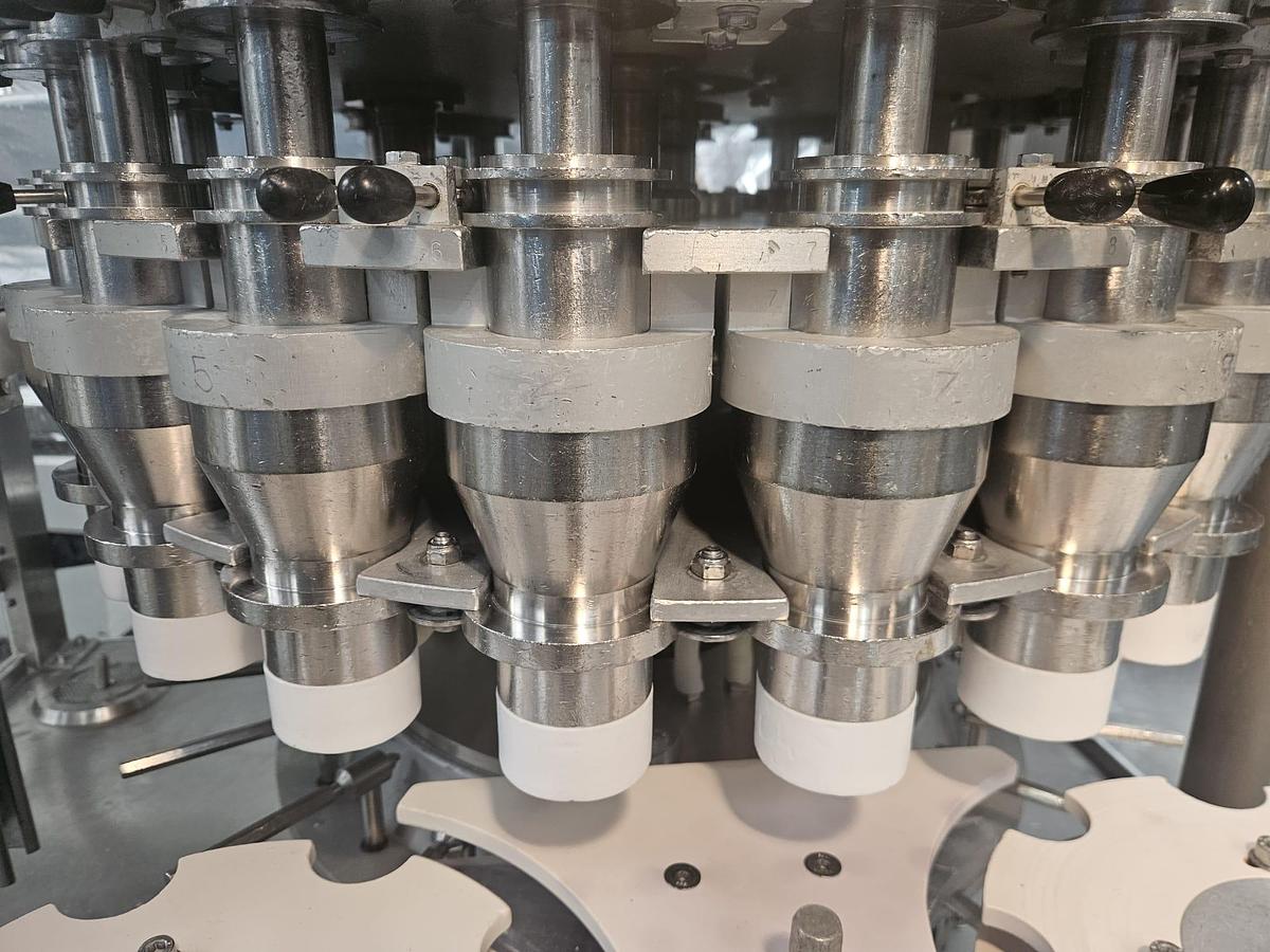 Used Macofar F3 PC Powder Filler