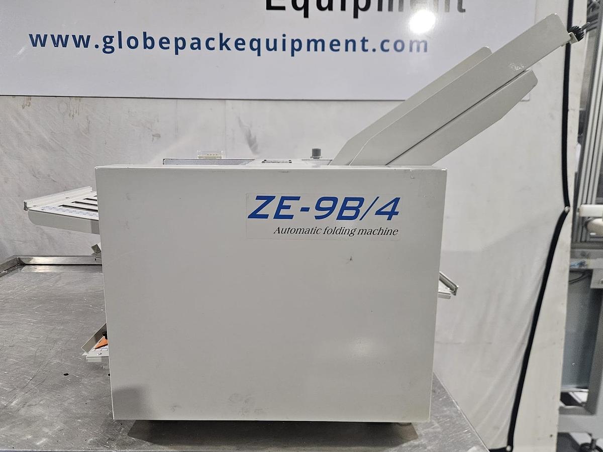 Used Hualian ZE-9B4 Paper Folding Machine