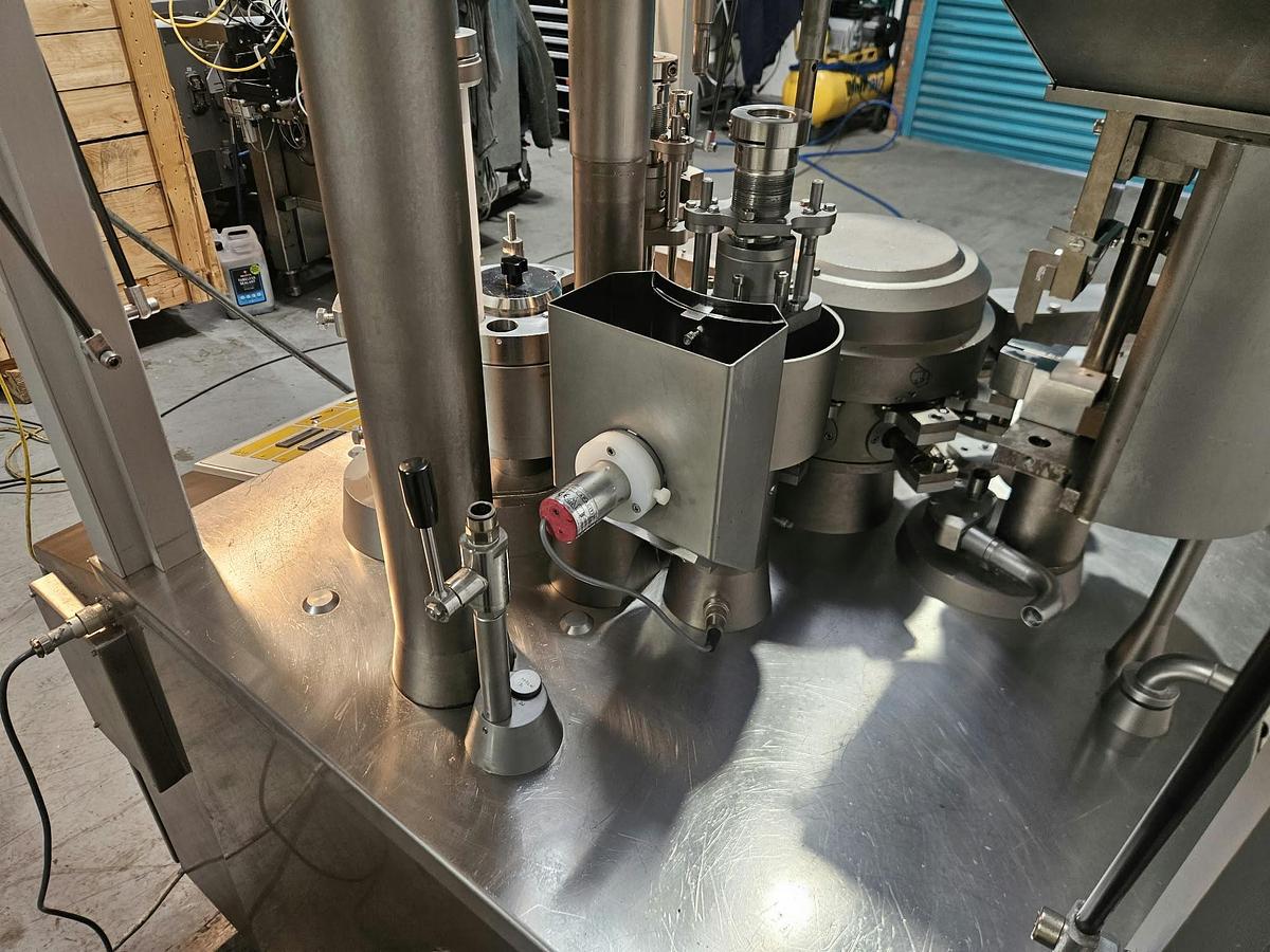 Used IMA Zanasi 6F Capsule Filler