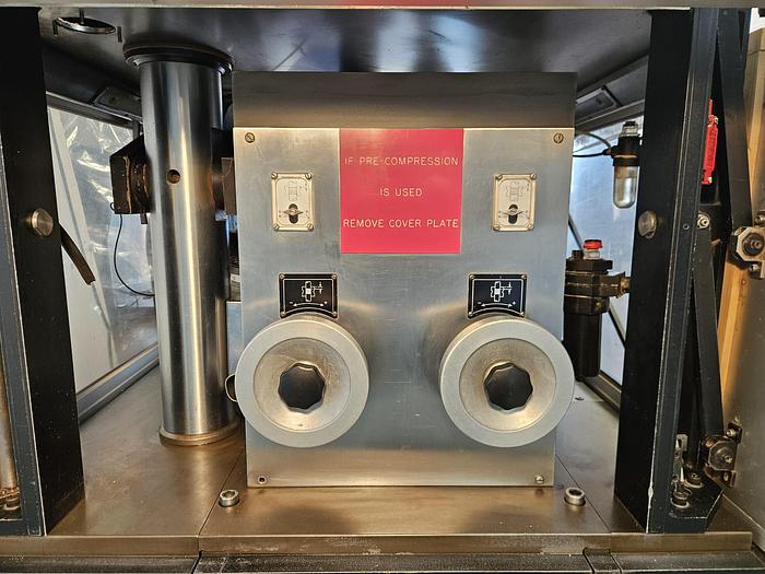 Used Manesty Novapress Rotary Tablet Press