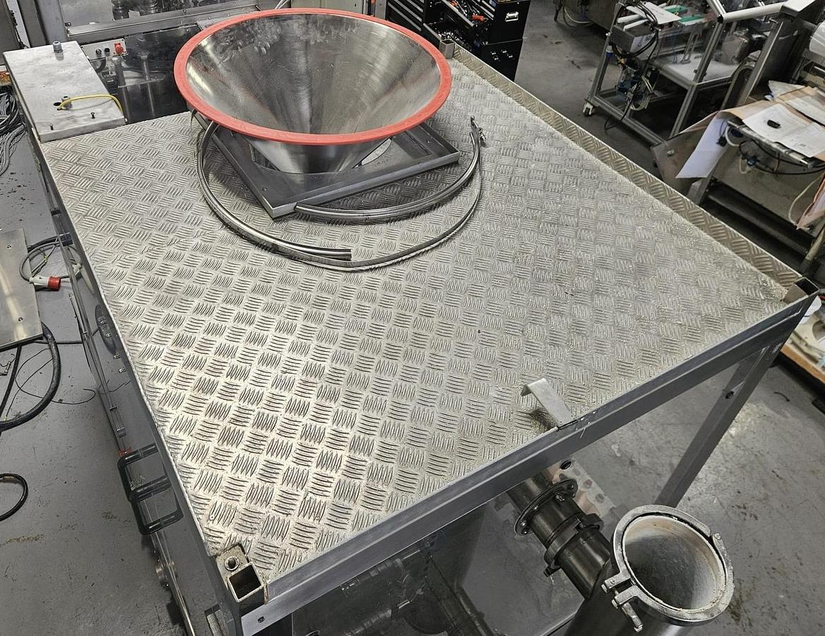 Used Macofar F3 PC Powder Filler