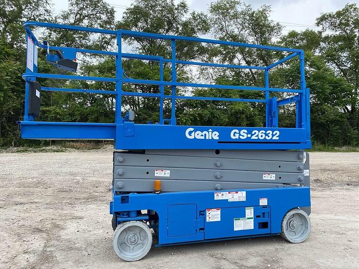 Used 2013 GENIE GS-2632