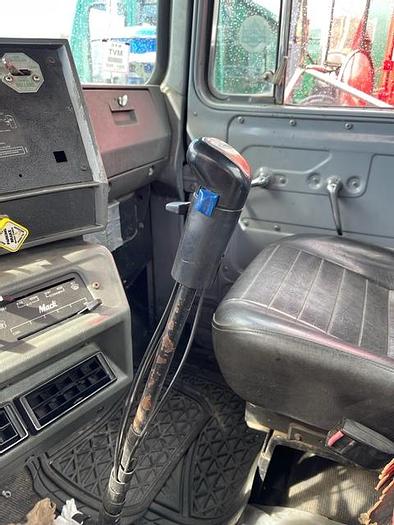 Used MACK ROLL-OFF 1999 RD 690 S GALBRAITH HOIST