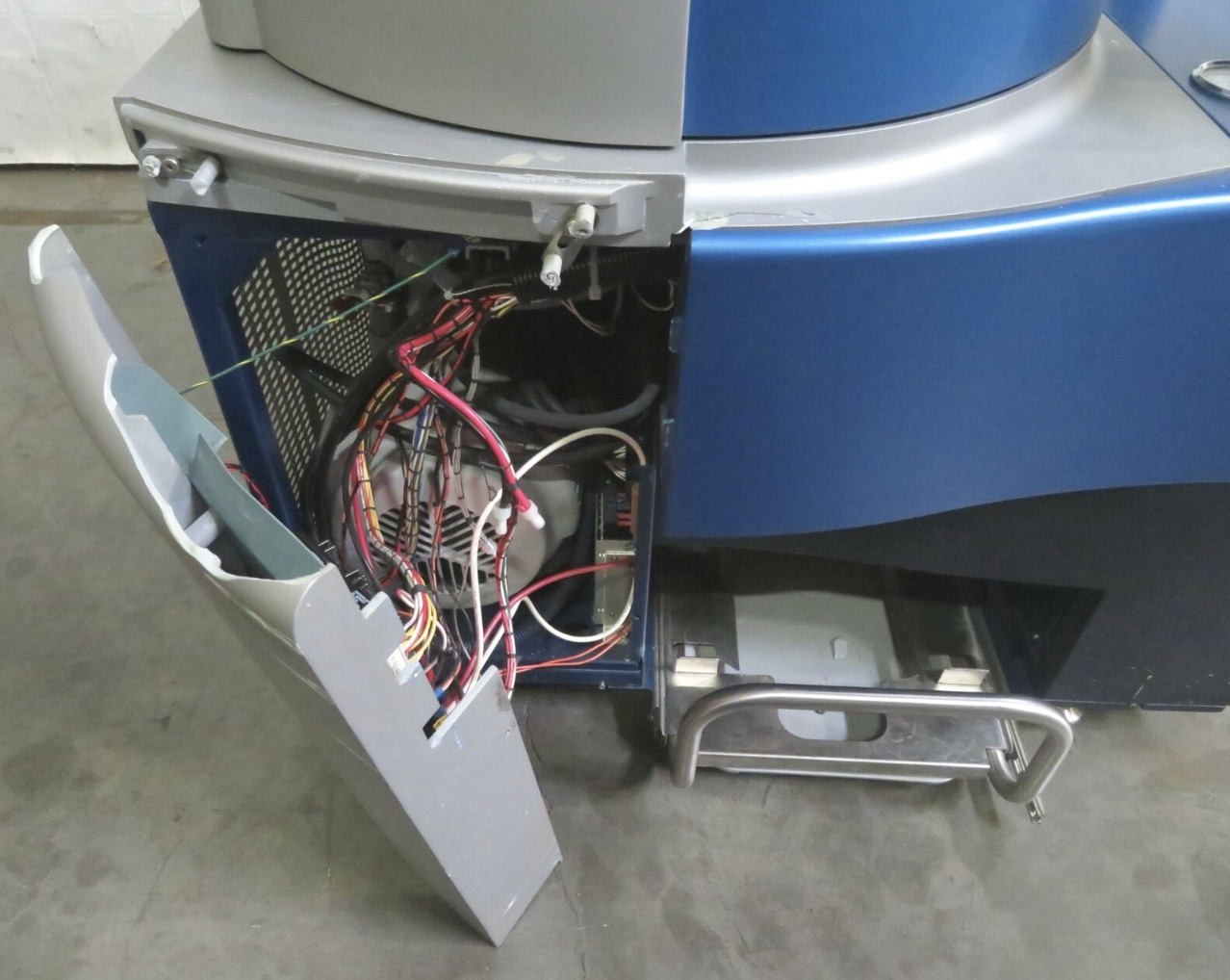 Used Thermo Savant Discovery Speed Vac Concentrator, Edwards XDS5 Vacuum Pump
