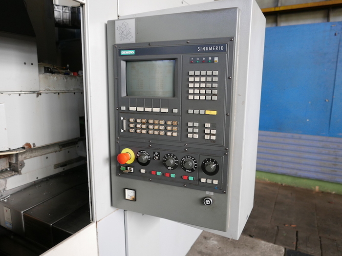 Gebraucht CNC Bearbeitungszentrum Chiron FZ 18 W