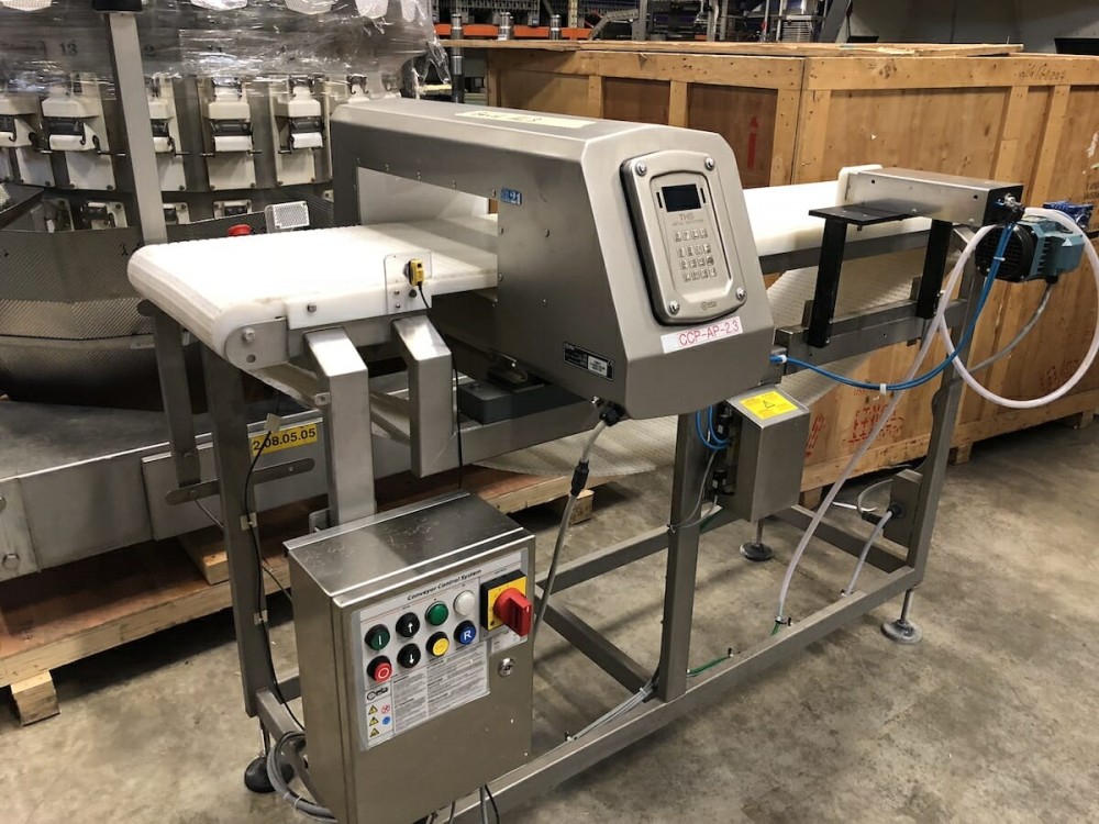 Used Ceia THS 21 metal detector