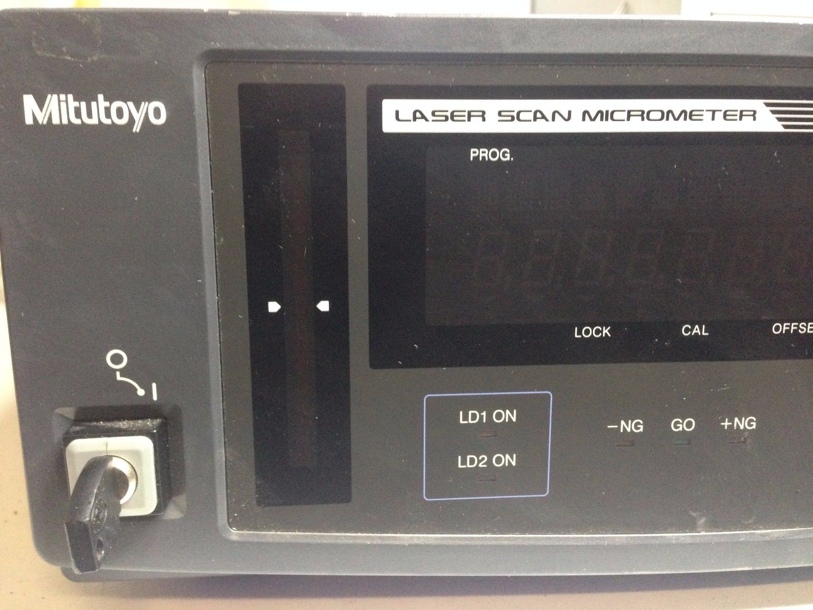 Used Mitutoyo Laser Scan Micrometer MITUTOYO LSM-6100 Code 544-070