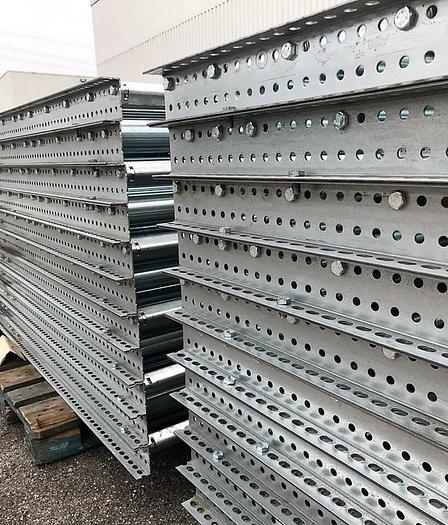 Gebraucht RACK & ROLL GMBH Palettenrollenbahn Förderbahn Förderstrecke 140m