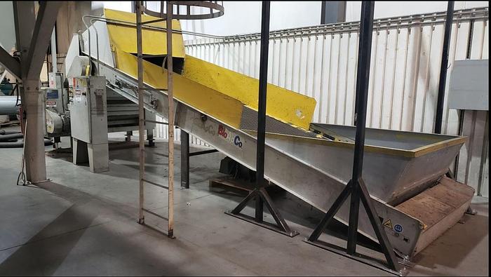 Used BLOAPCO SHREDDER MODEL 3CXS-4058-V W/ CONVEYOR 40 HP