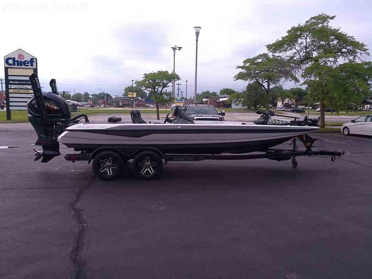 2025 Skeeter Boats ZXR21