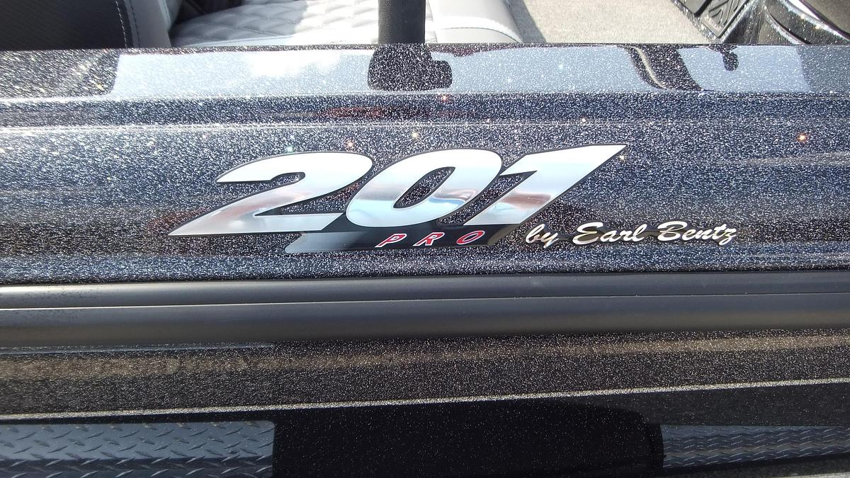 2027 Caymas Boats 201 PRO