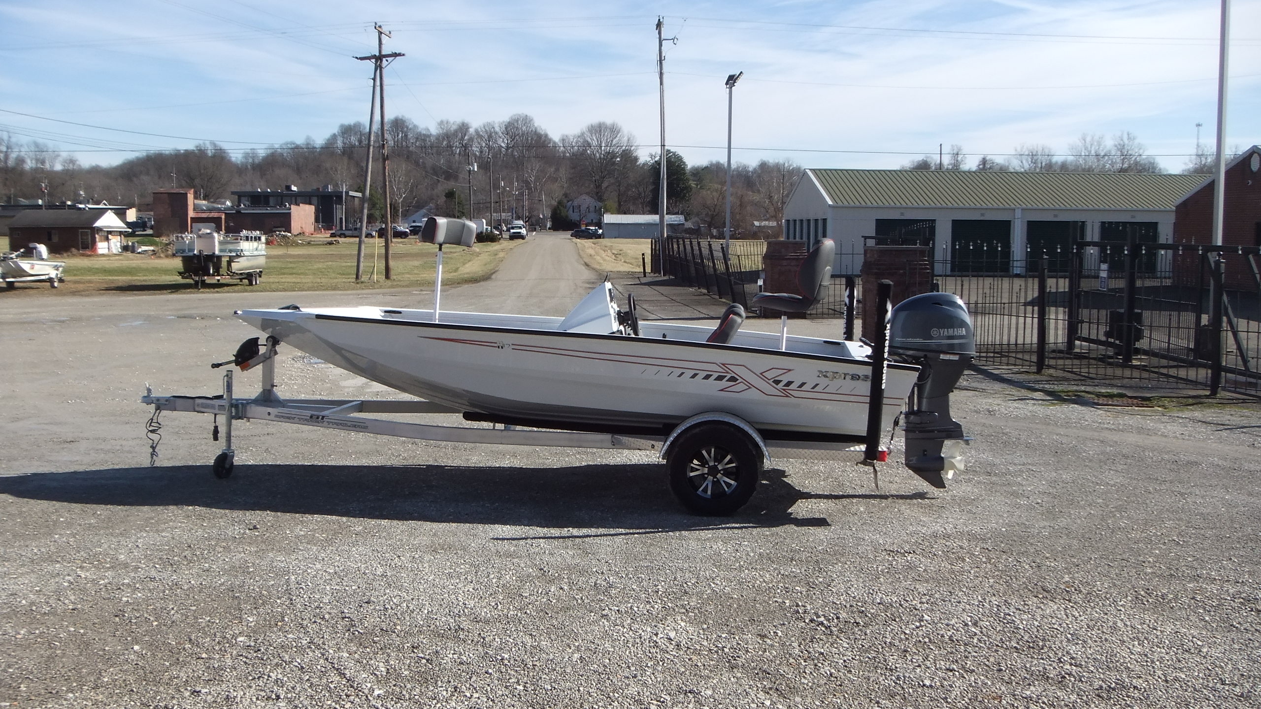 2025 Xpress Boats H17