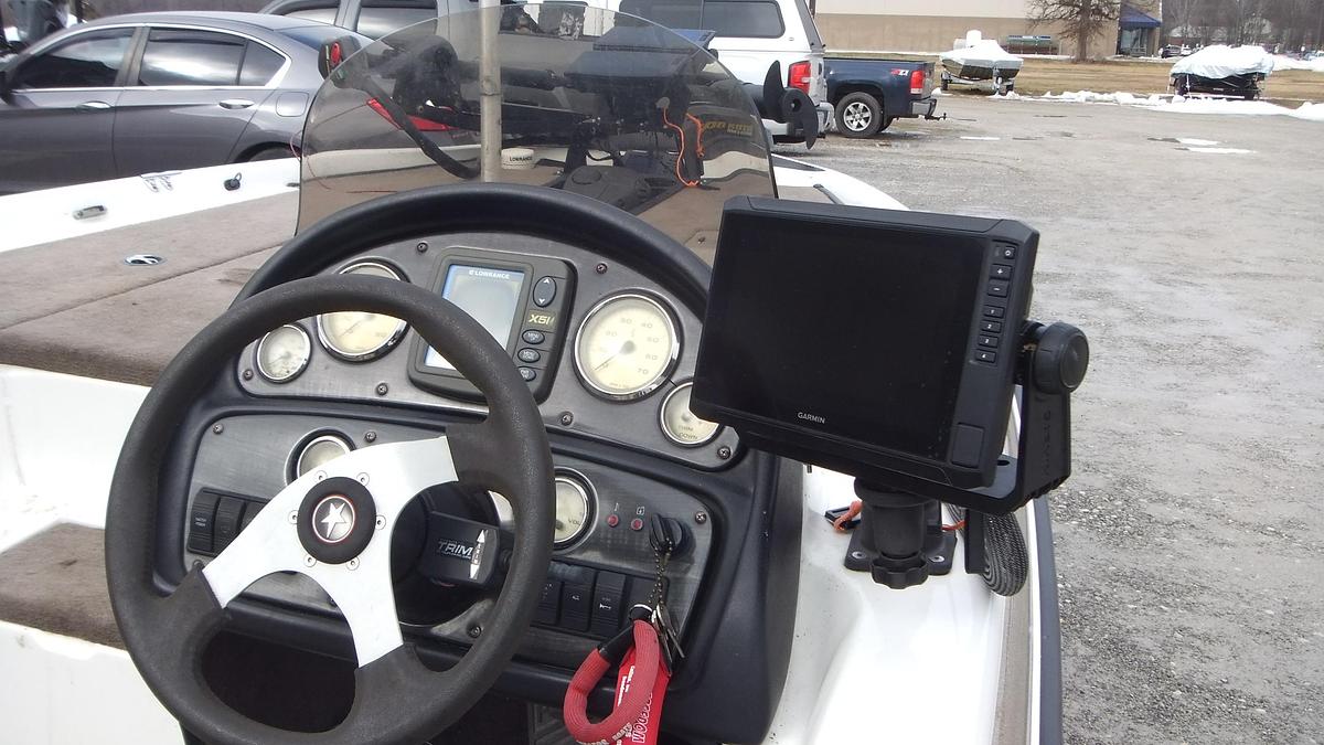 Used 2005 Stratos Boats 285PXL