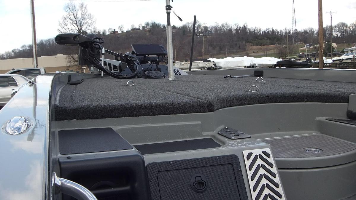 Used 2023 Caymas Boats CX21 PRO