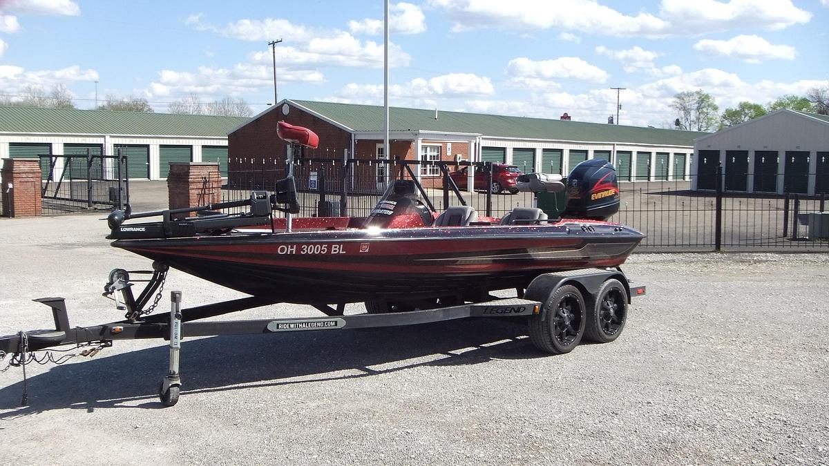 Used 1995 Stratos Boats 201PXL