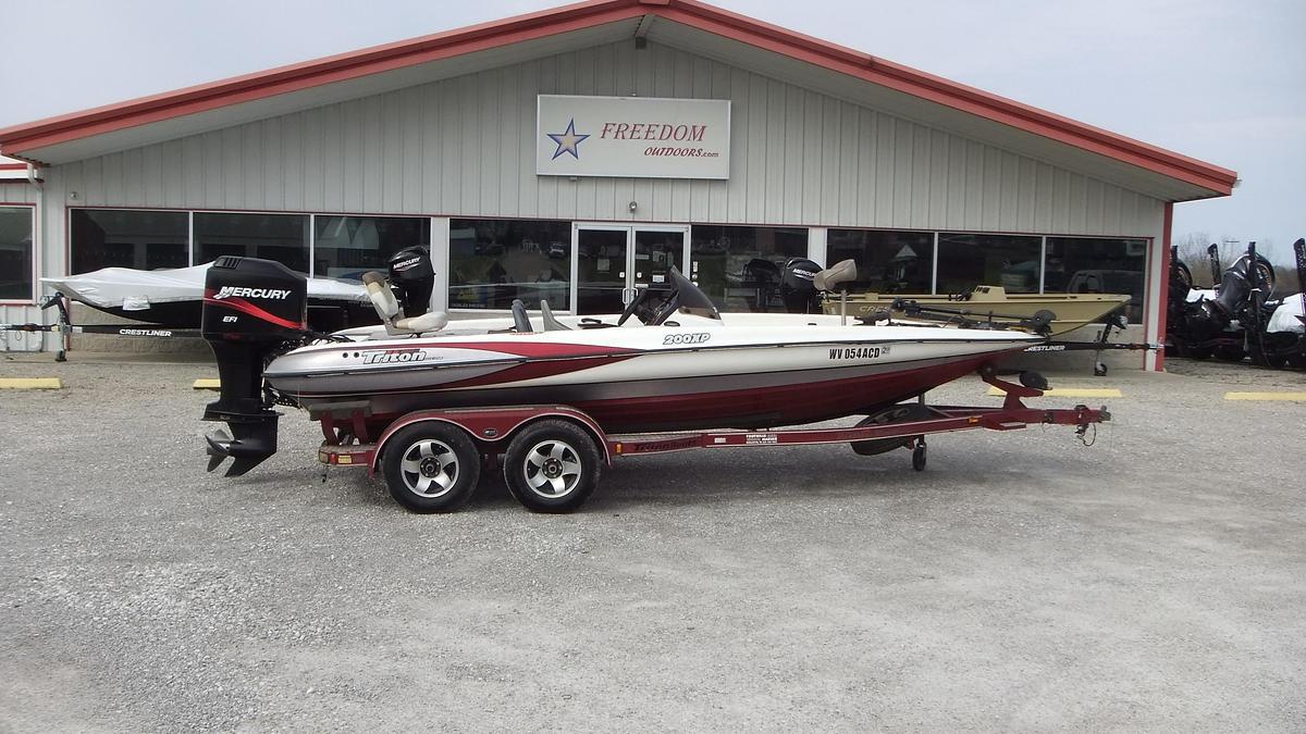 Used 2000 Triton Boats 200XP