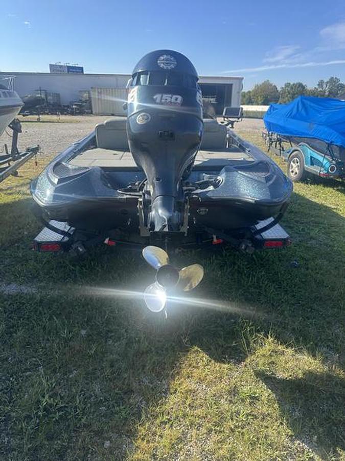 Used 2004 Triton Boats TR186