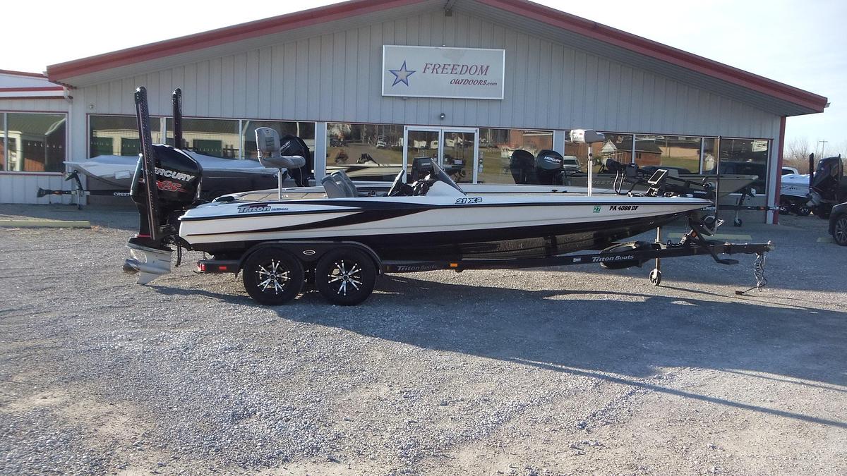 Used 2007 Triton Boats 21X2