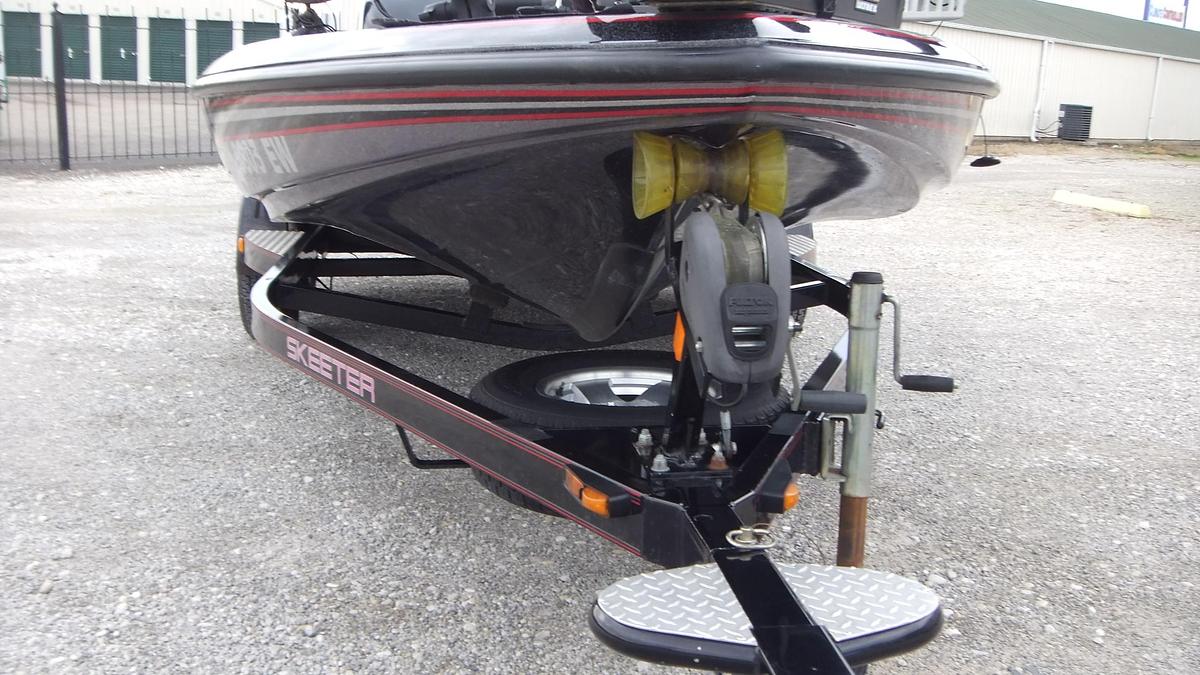 Used 2010 Skeeter Boats ZX225