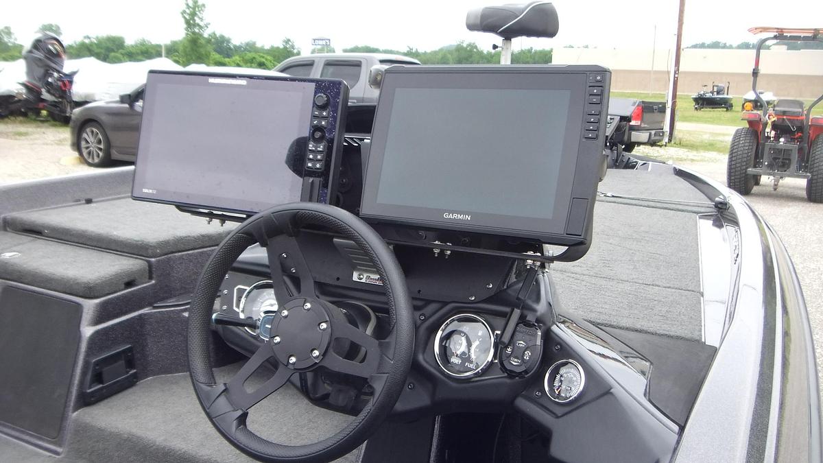 Used 2023 Skeeter Boats ZXR200