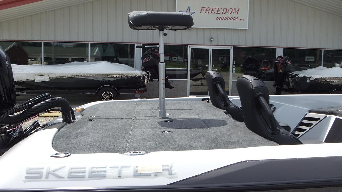 2025 Skeeter Boats ZXR21