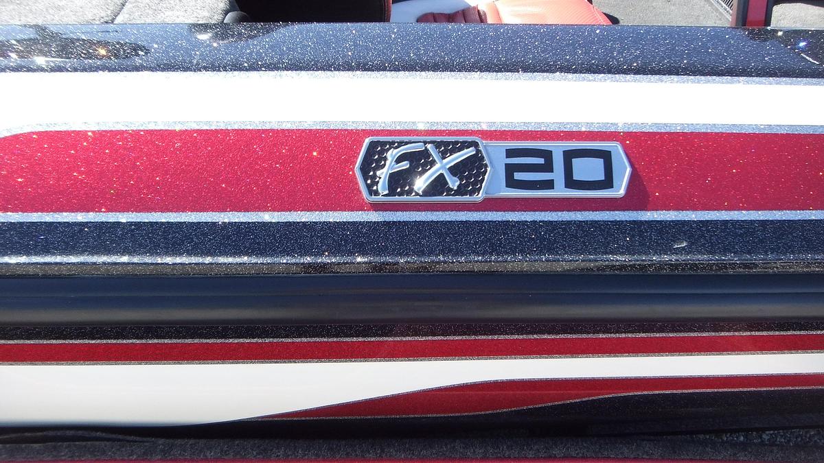 Used 2012 Skeeter Boats FX20