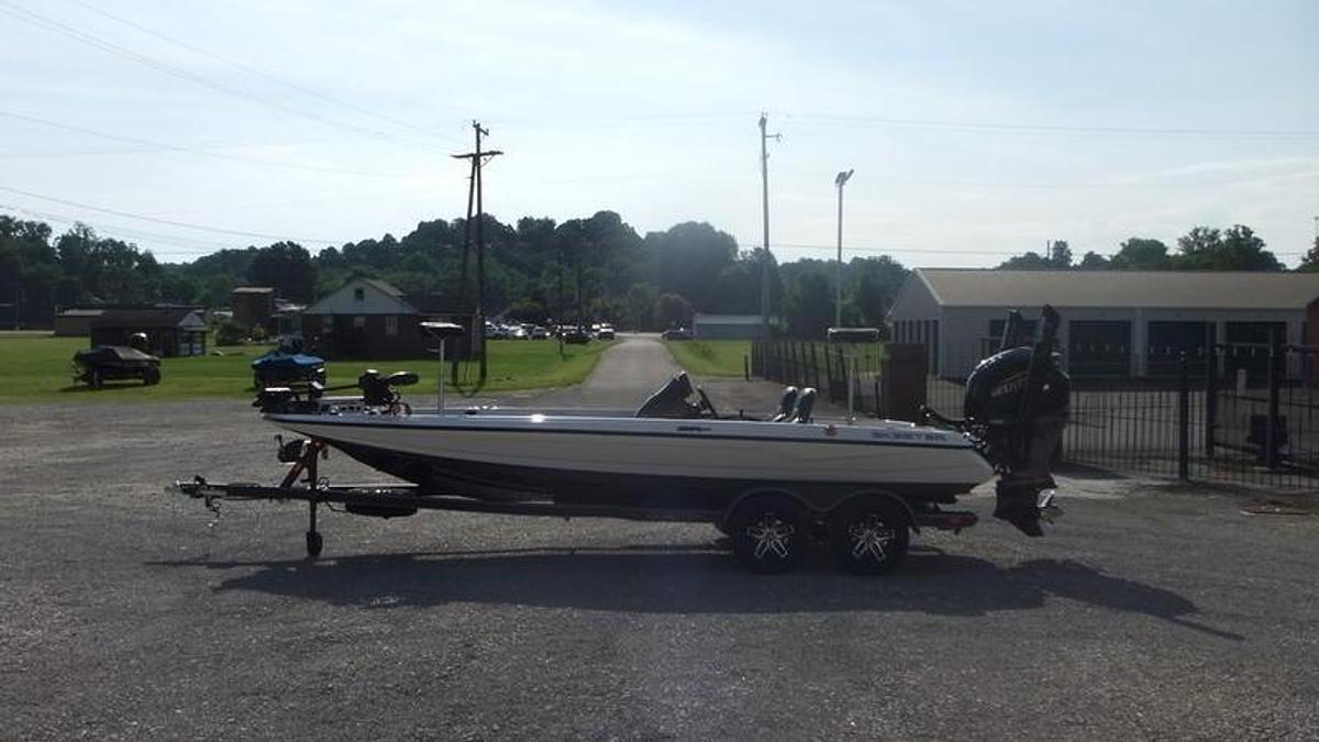 2025 Skeeter Boats ZXR21