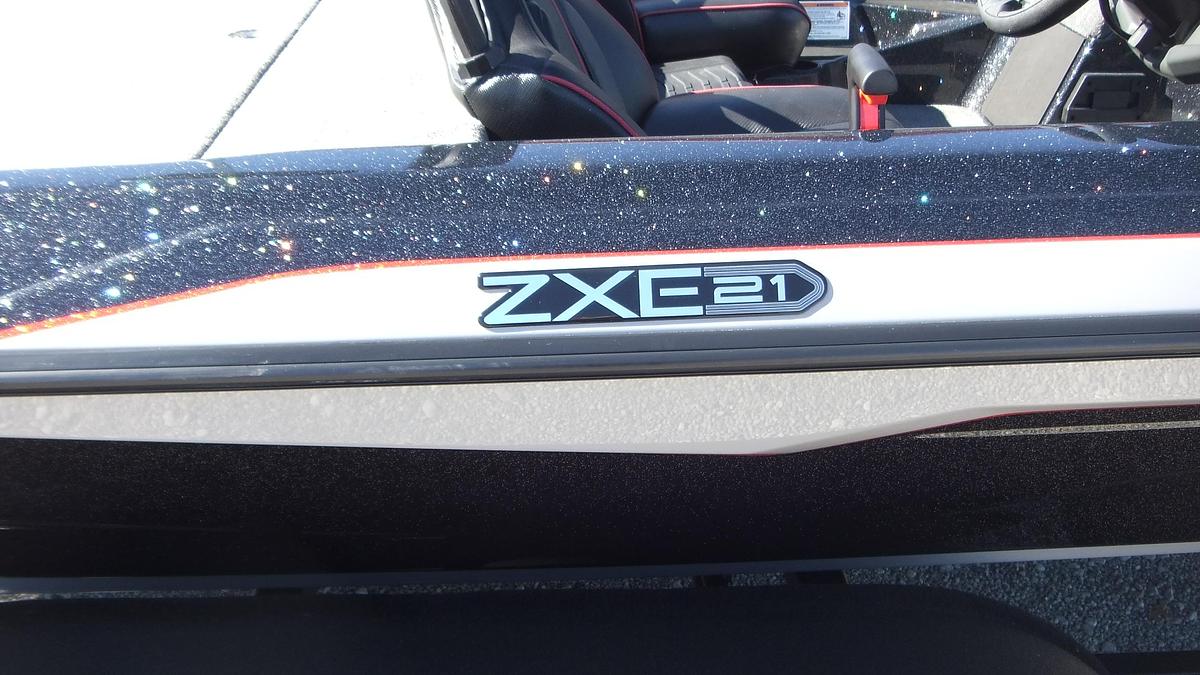 2026 Skeeter Boats ZXE21