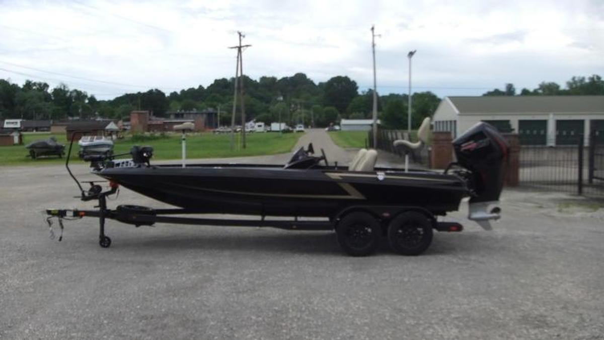 2026 IKON Boats VLE21