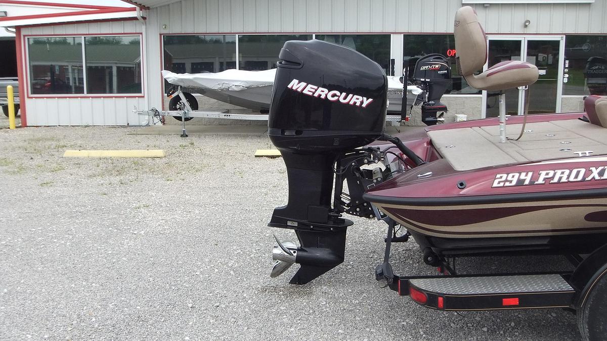 Used 2006 Stratos Boats 294PXL
