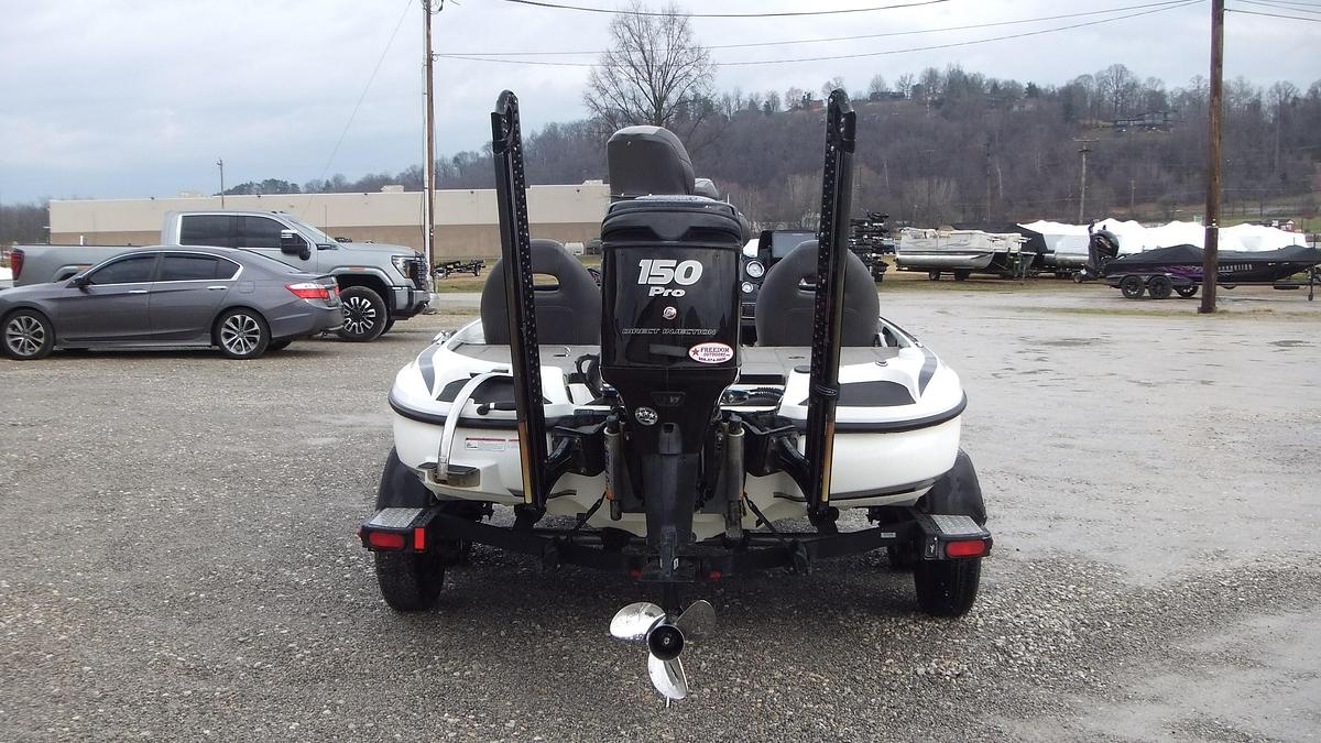 Used 2017 Nitro Boats Z18