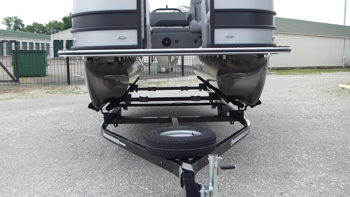 2026 Bentley Pontoons Legacy 200 Swingback