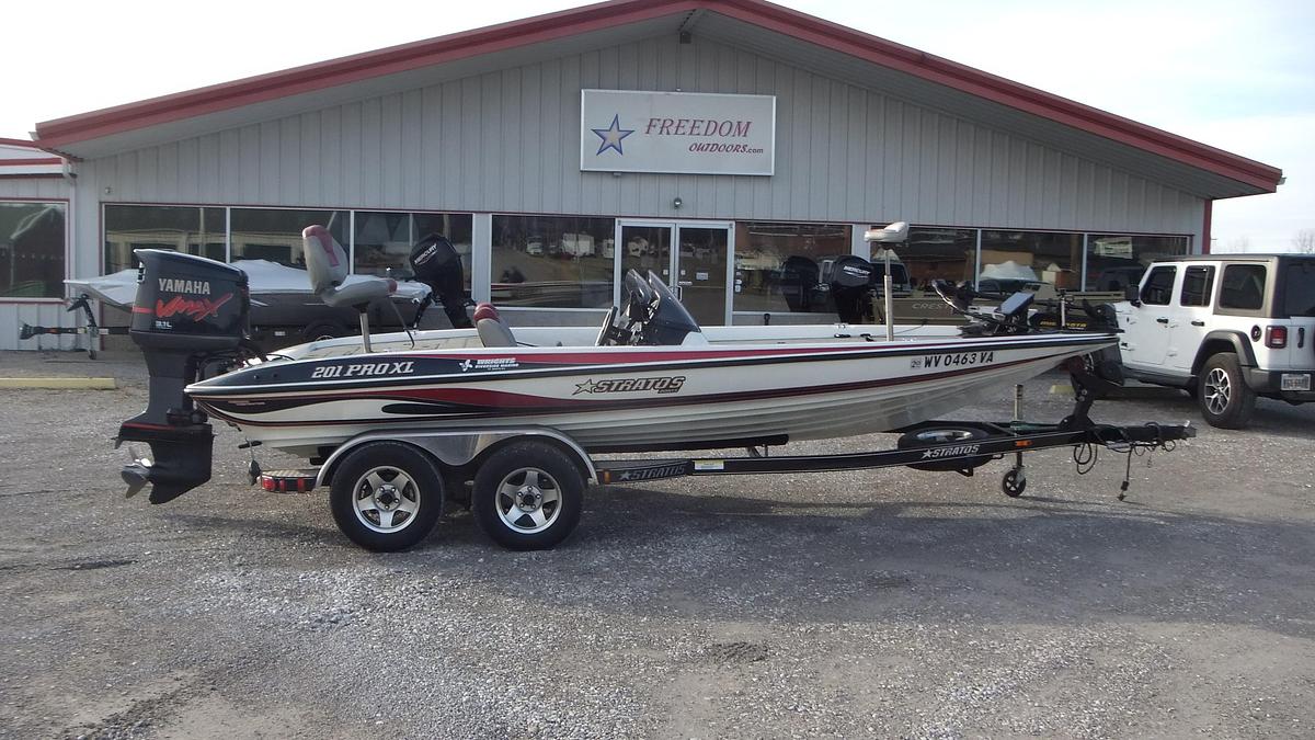 Used 2003 Stratos Boats 201 PXL