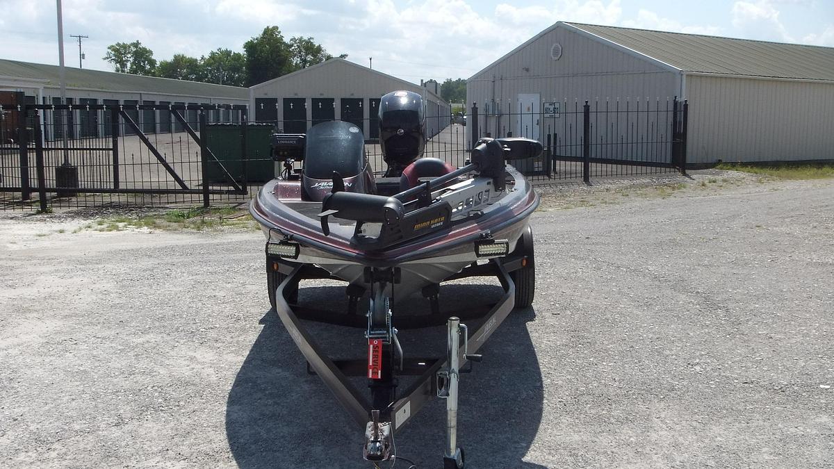 Used 1996 Javelin Boats 379SE