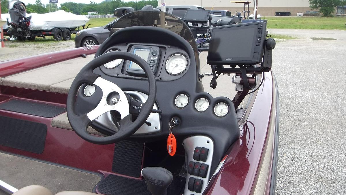 Used 2006 Stratos Boats 294PXL