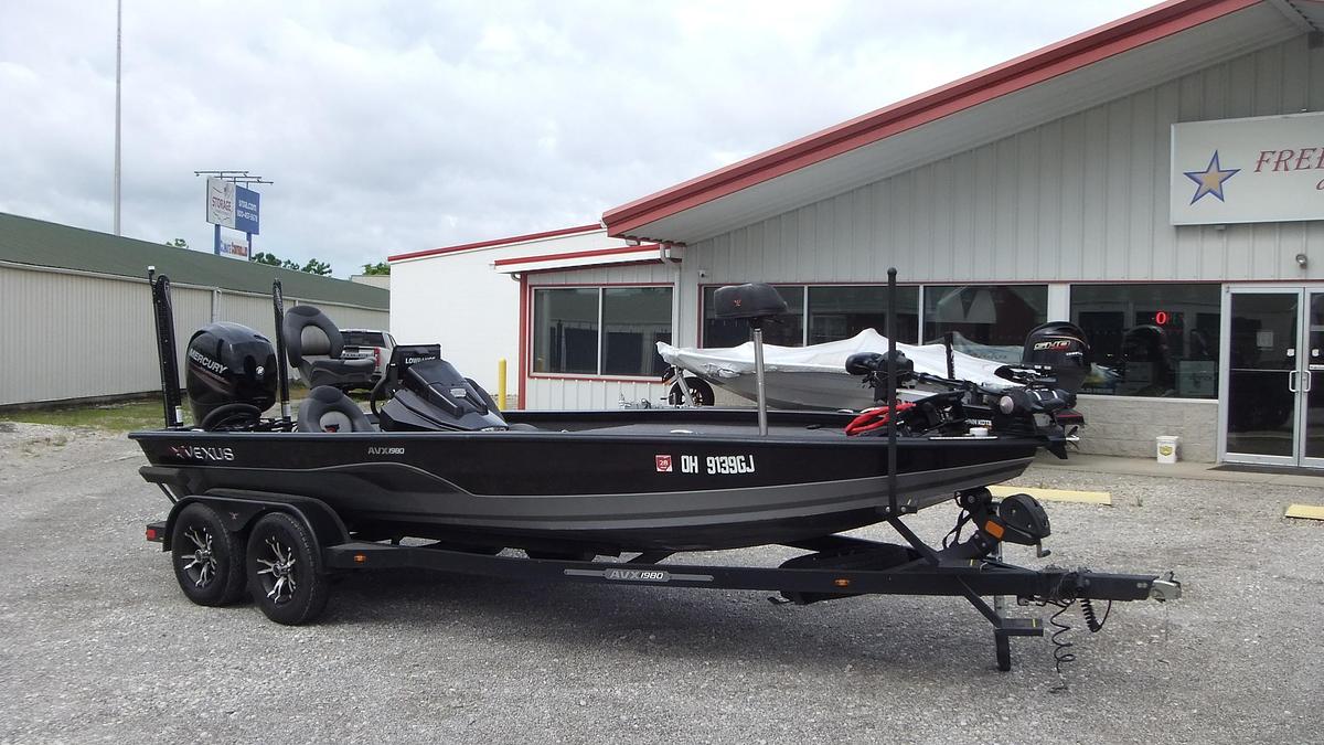 Used 2019  Vexus Boats AVX 1980