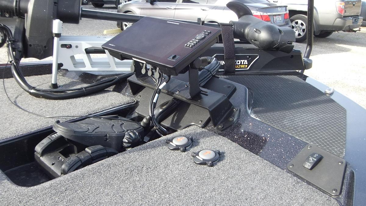 2026 IKON Boats VLE21