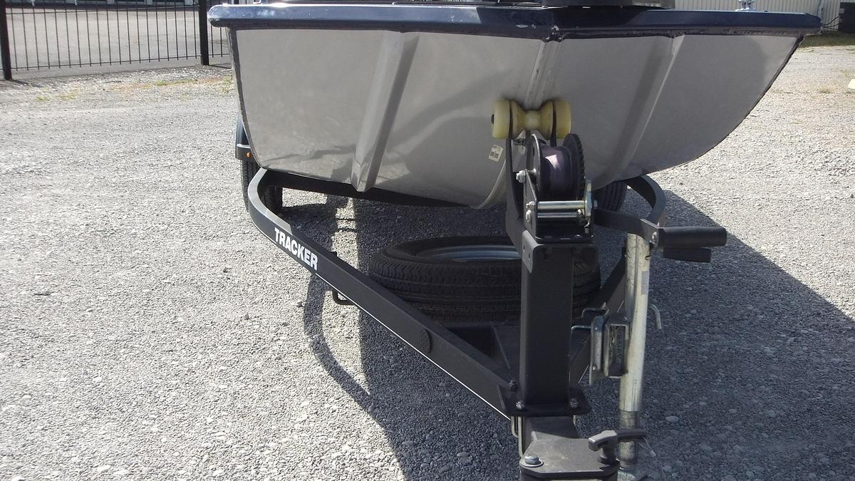 Used 2020  Tracker Boats Pro 170